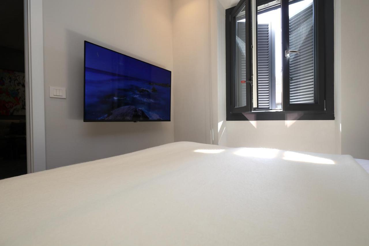 Renovated & Fully Equipped-Luxurious-2Room Fontana Suite, It Just Doesn'T Get Any Better! ออลเบีย ภายนอก รูปภาพ