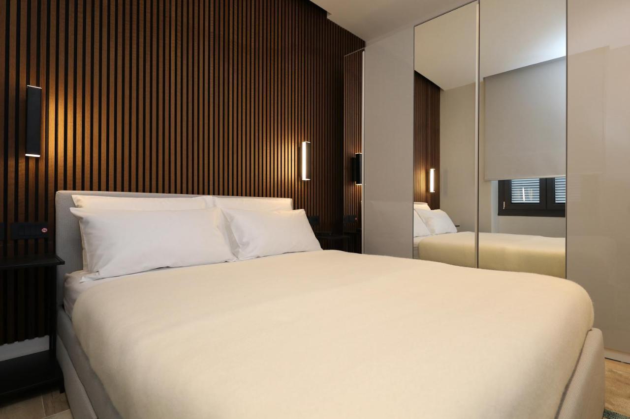 Renovated & Fully Equipped-Luxurious-2Room Fontana Suite, It Just Doesn'T Get Any Better! ออลเบีย ภายนอก รูปภาพ