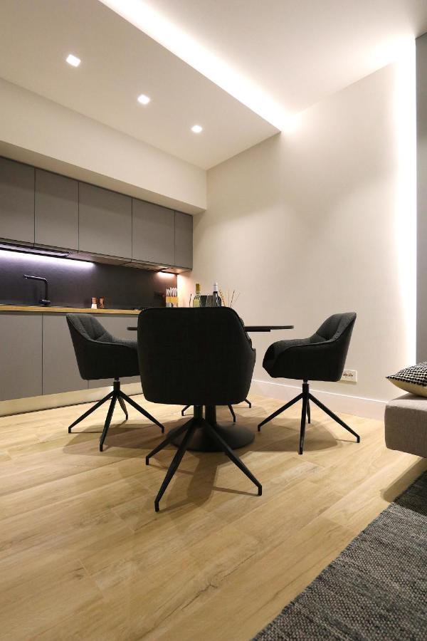 Renovated & Fully Equipped-Luxurious-2Room Fontana Suite, It Just Doesn'T Get Any Better! ออลเบีย ภายนอก รูปภาพ